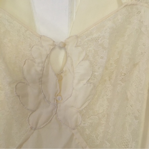 Vintage Wedding Night Nightgown - Picture 6 of 8